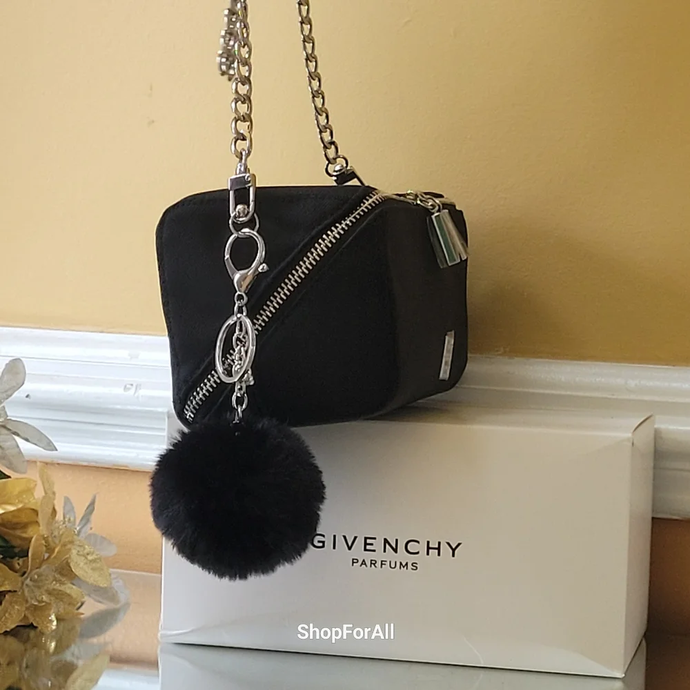 Givenchy - Picture 8 of 12